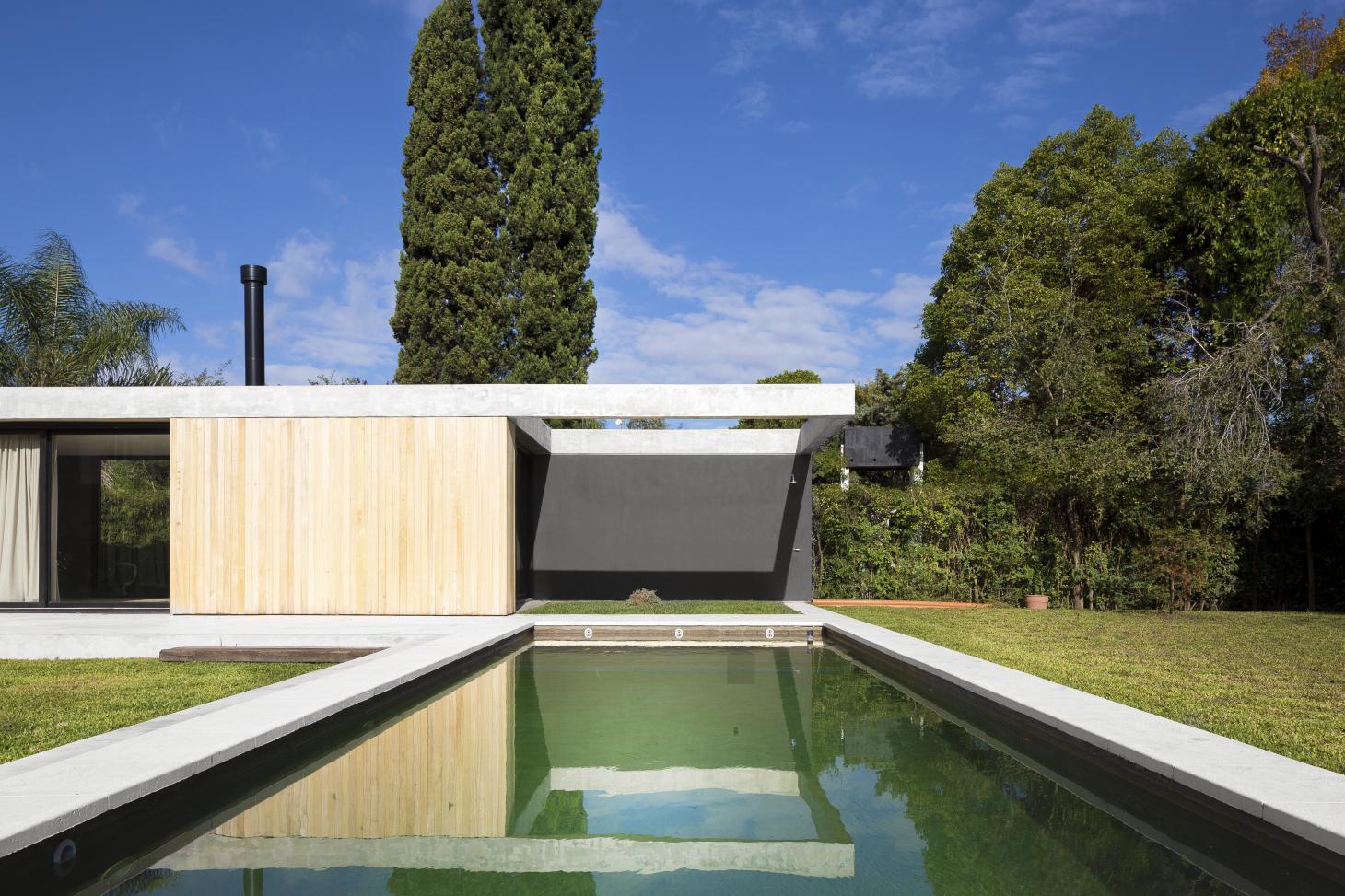 Rectangular pool