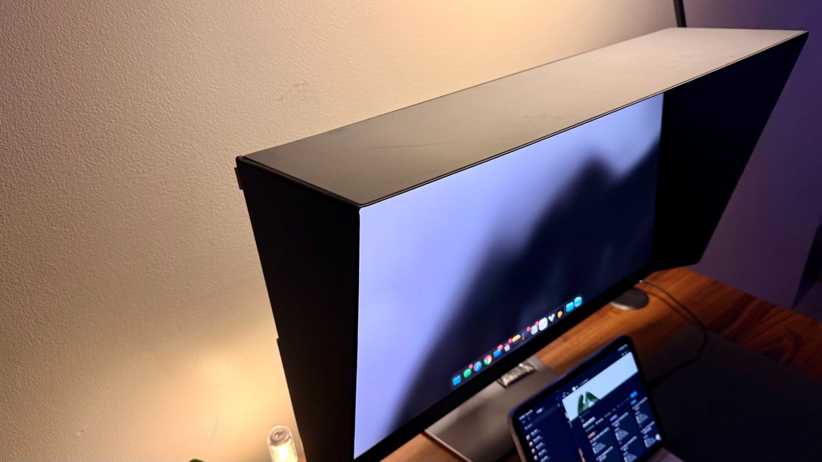 Dell UltraSharp 32-inch 4K QD-OLED
