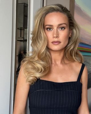 Brie Larson with shadow blonde hair colour