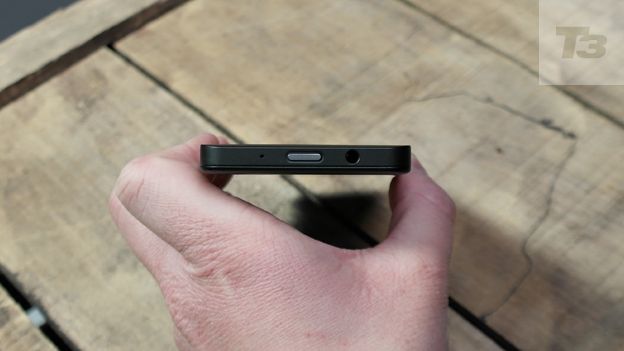 blackberry z10 top