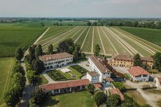 Prosecco estate for sale
