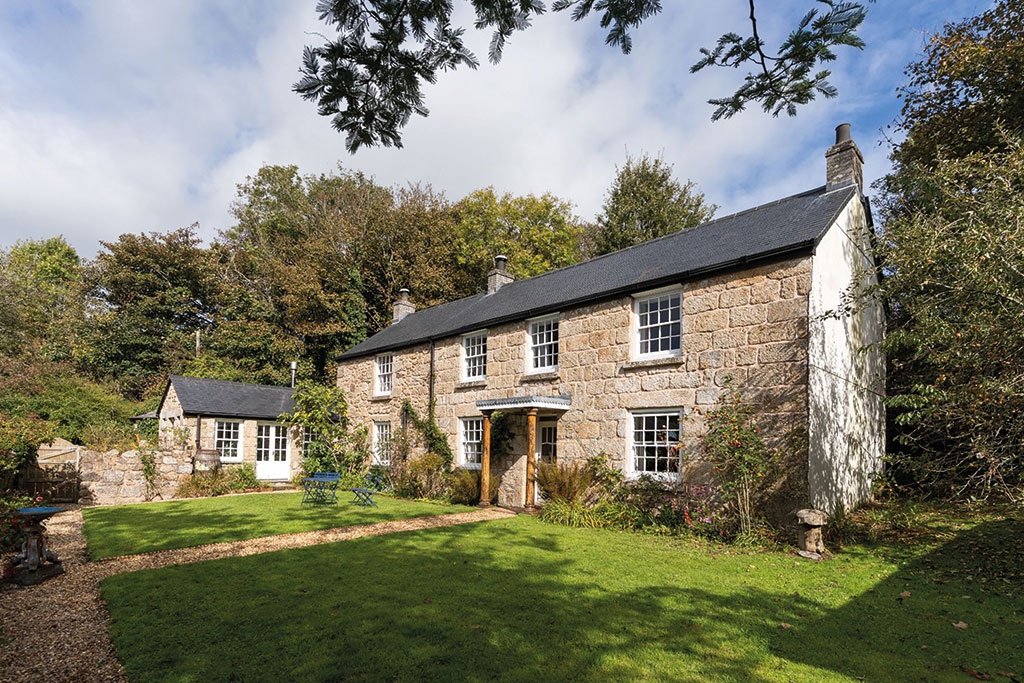 Properties for sale with summer houses: Heamoor, Penzance