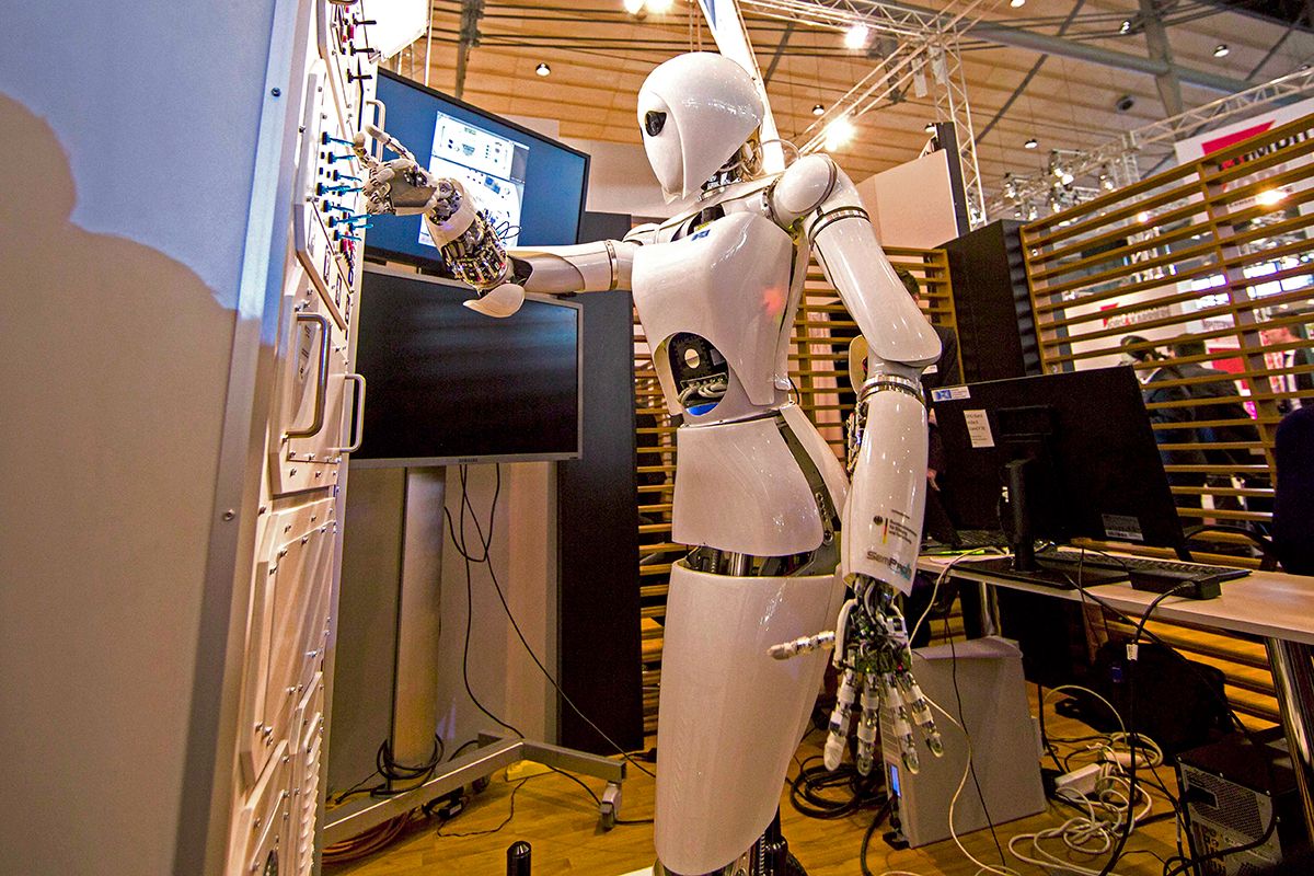 Real-Life 'Replicants': 6 Humanoid Robots Used for Space Exploration ...