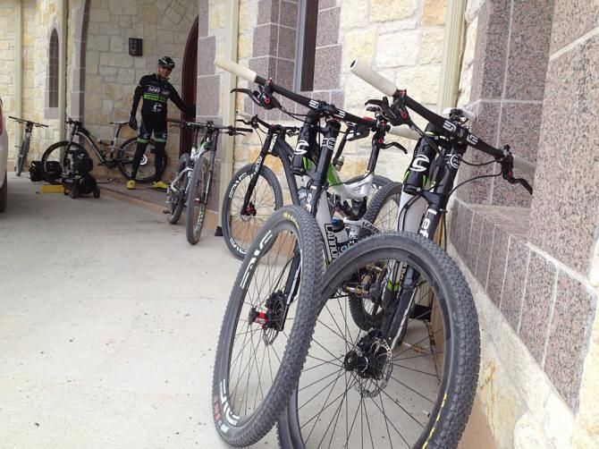 A fleet of Cannondale Scalpel 29s ready for Mellow Johnny's