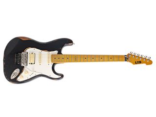 The all maple, jumbo fretted neck is a slice of vintage-styled heaven.