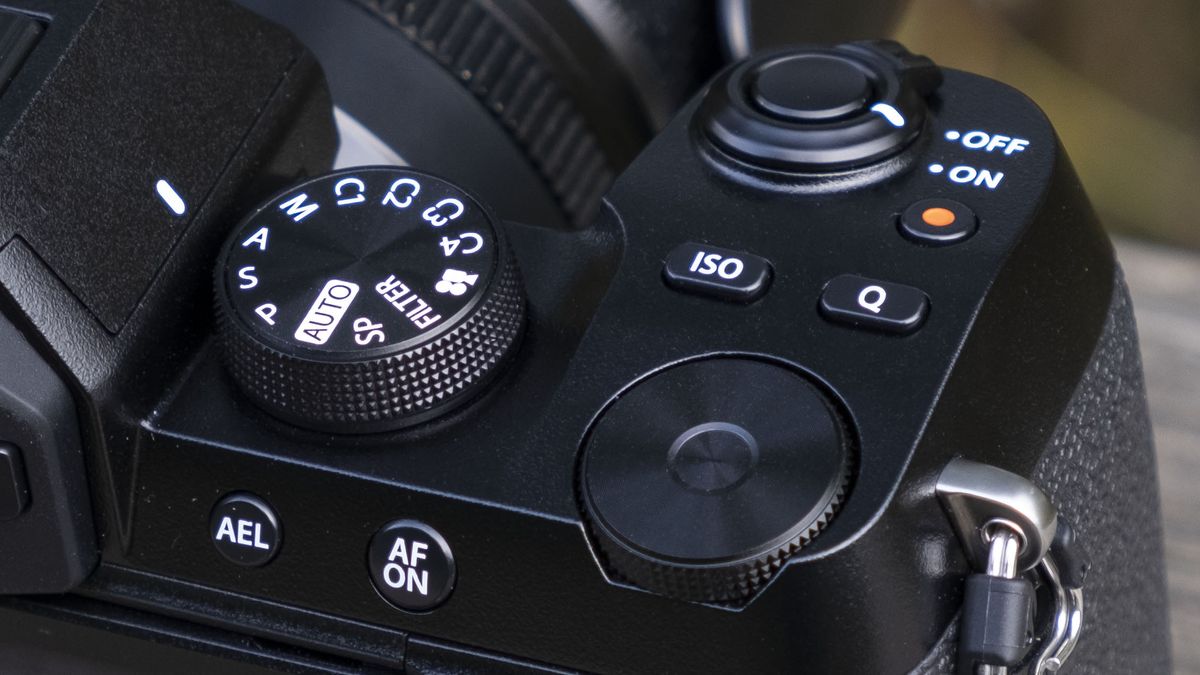 Fujifilm X-S10