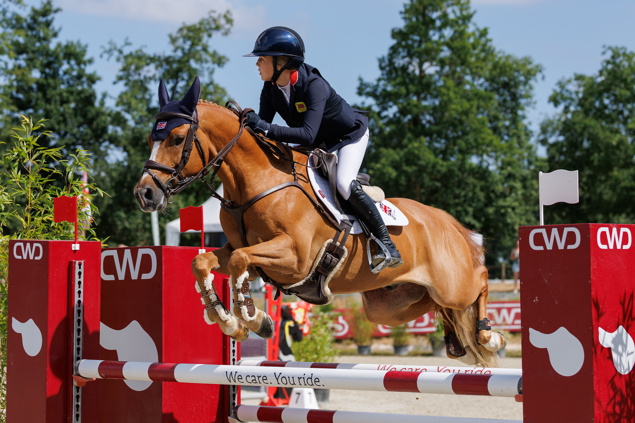 Raphaela Dawson and Woody Allen Van Duyversputten help Great Britain win team gold at the 2026 Pony European Showjumping Championships in Le Mans, France.