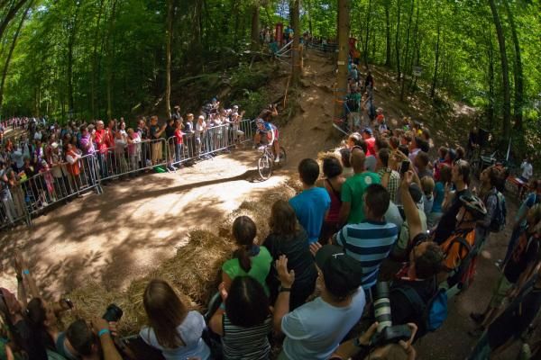 Five-time winner Julien Absalon (Orbea) rides the Wolf's Drop in Offenburg
