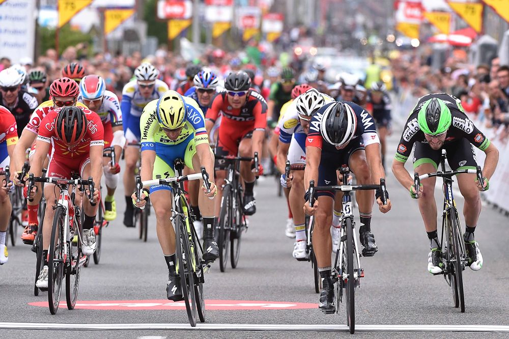 Jonas van Genechten (IAM Cycling) beats Michael Morkov (Tinkoff-Saxo) to win stage 4 at Tour de Wallonie