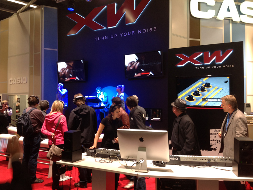Casio stand