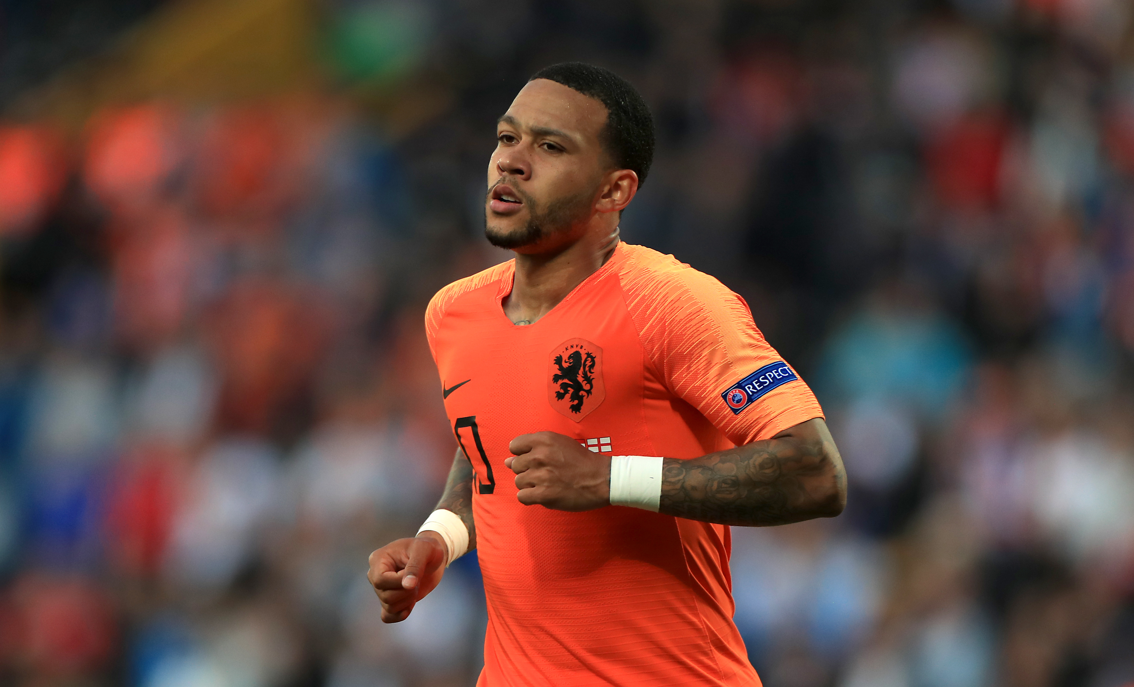 Memphis Depay on X: Hold up… @FCBarcelona Did we just signed