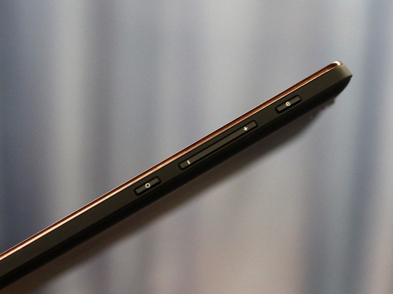 Nextbook Ares 8 side buttons
