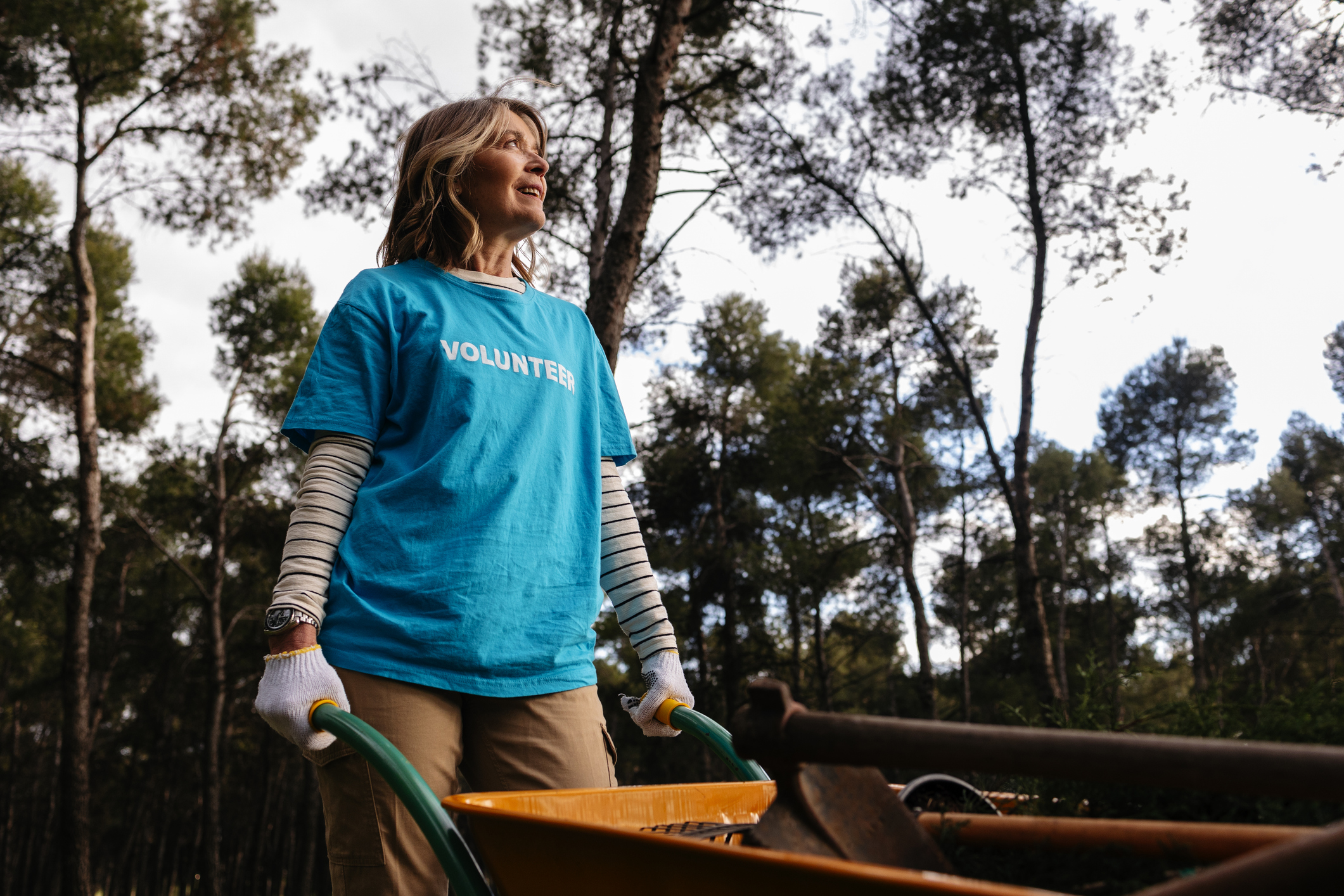 Older woman volunteering