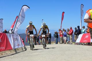 Stage 2 - Beukes and Buys grab queen stage at Cape Pioneer Trek