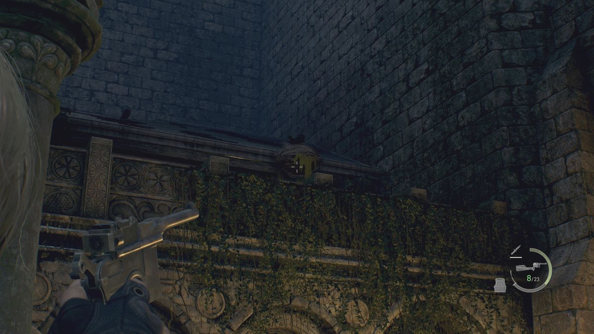 Resident Evil 4 Remake crow next on top of roof