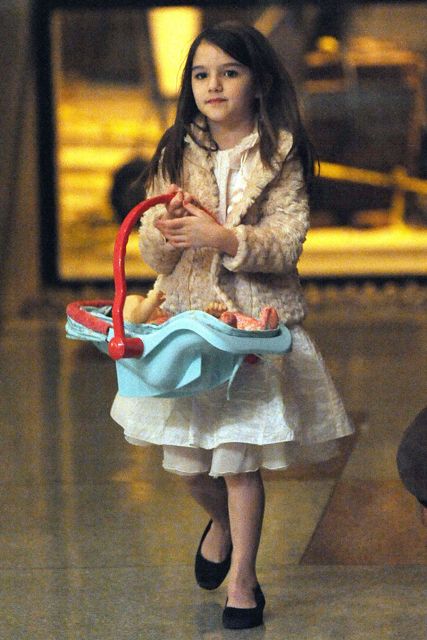 Most influential celebrity children garticle, Suri Cruise, Tom Cruise, Katie Holmes, Harper Beckham, David Beckham, Victoria Beckham, Siloh Jolie-Pitt, Zarah Jolie Pitt, Brad Pitt, Angelina Jolie, Jennifer Lopez, Max Lopez Anthony, Emme Lopez Anthony, Marc Anthony, Cruz Beckham, Brooklyn Beckham, Romeo Beckham, Mason Disick, Kourtney Kardashian, Kim Kardashian, Scott Disick, Honor Marie Warren, Cash Warren, Jessica Alba, Honor Warren, Vivienne Jolie-Pitt, Violet Anne Affleck, Jayden Federline, Celebrity children, most influential celebrity children 