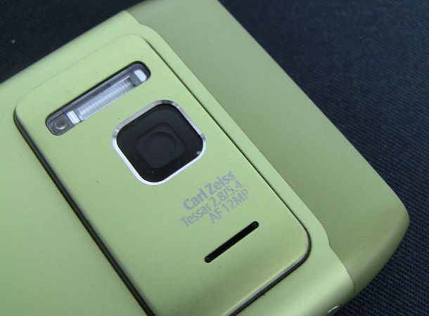 Nokia N8