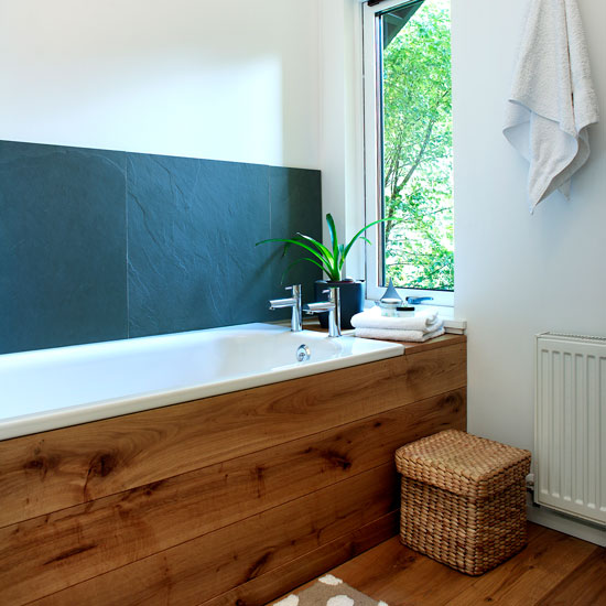 bathroom with bathtub