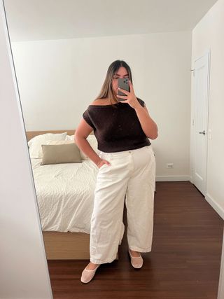 Fashion editor Ana Escalante reviews different plus size brands.