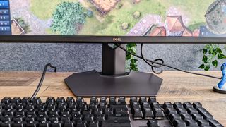 Dell 32 4K UHD Gaming Monitor G3223Q on desk