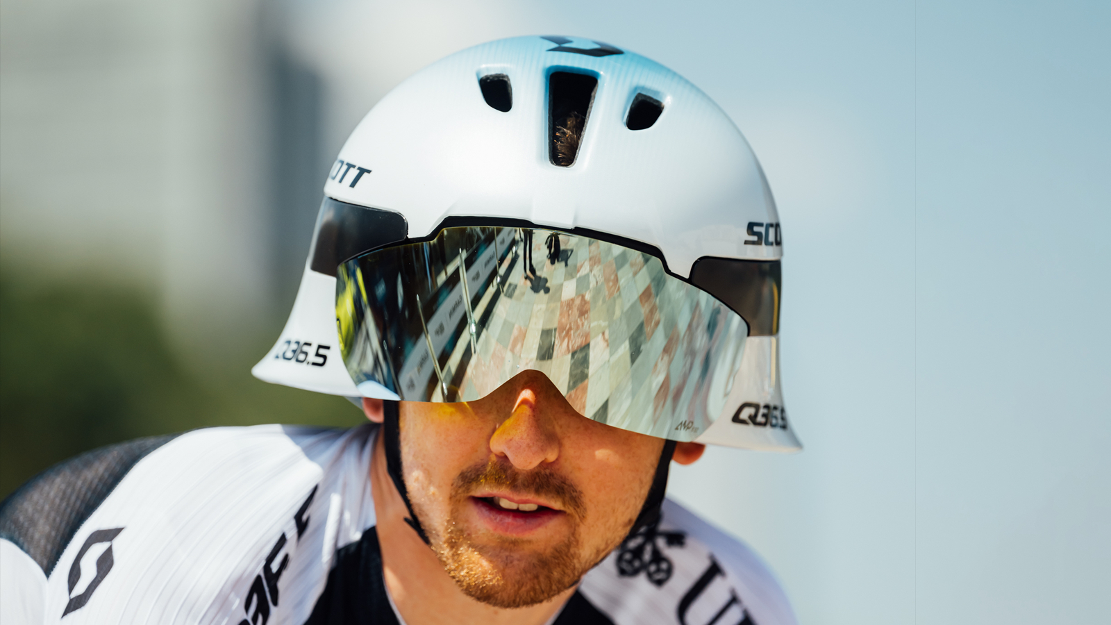 A cyclist from the Giro d&#039;Italia wearing a time trial helemt