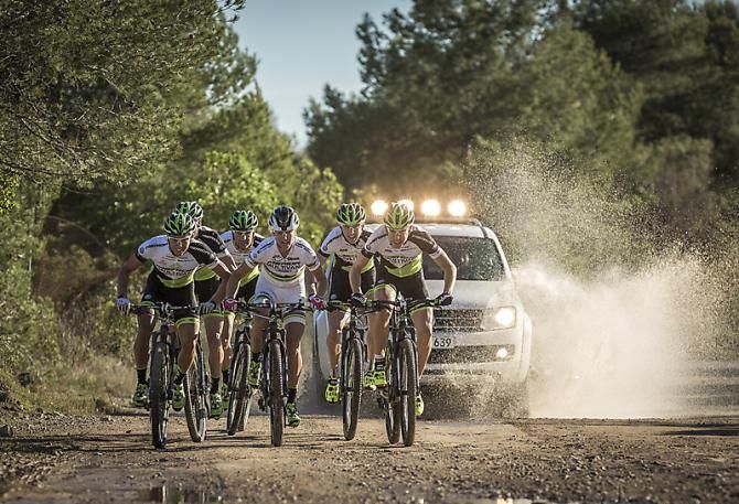 The Multivan Merida team out training