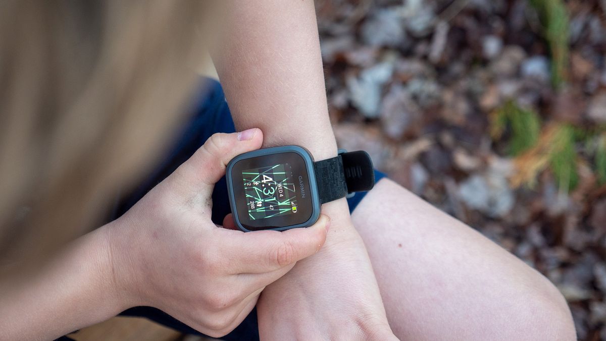 Garmin Bounce kids' watch review: the fun smartwatch for kids | Android ...