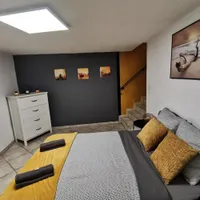 Yellow Dream Corner GexDistance: