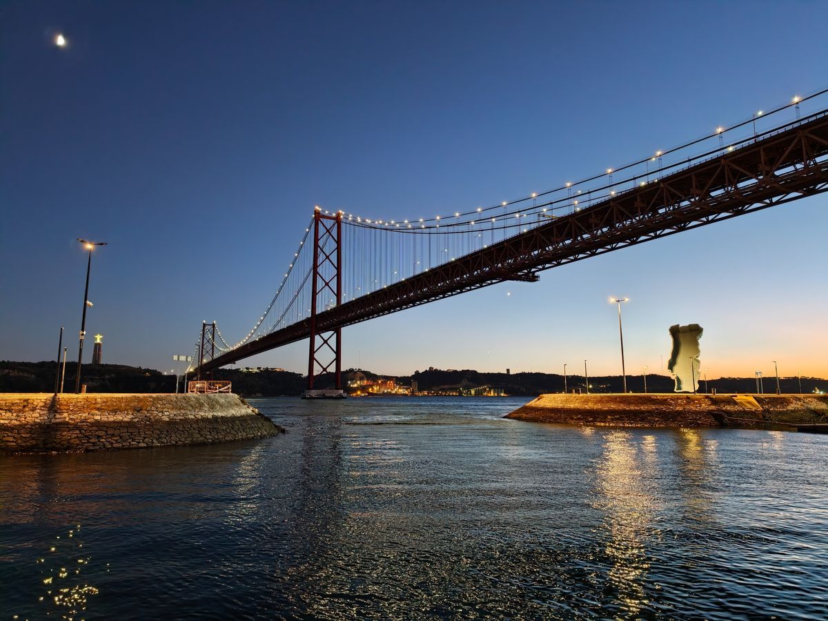 Oppo Find X10 Pro Max image sample gallery: a bridge over a body of water at last light