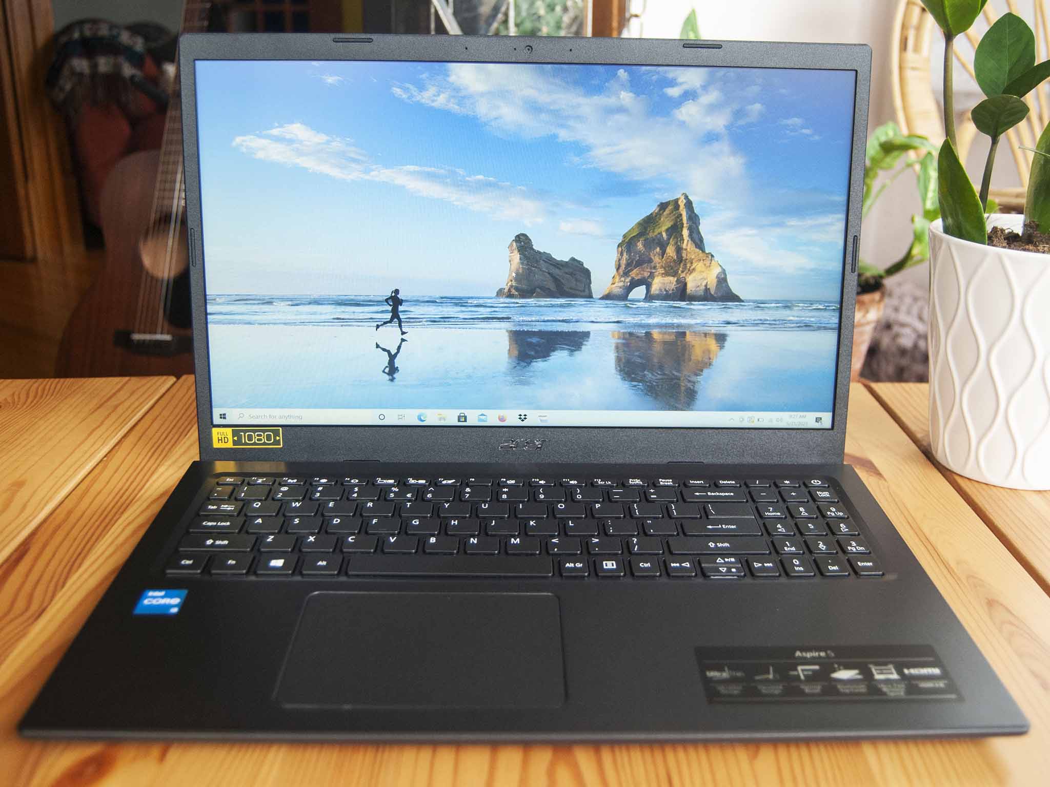desayuno Encantador compañero Acer Aspire 5 A515-56 review: An otherwise solid budget PC ruined by an  awful display | Windows Central