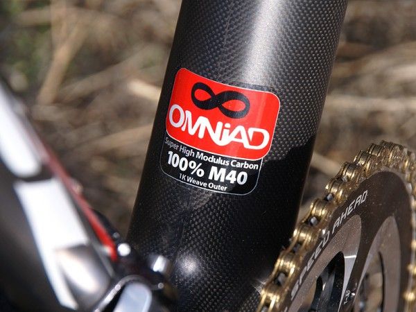 Jamis' use of higher modulus fibres almost certainly has much to do with the solid frame feel.
