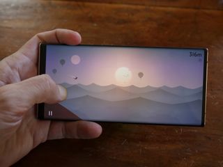 Galaxy Note 20 Ultra playing Alto's Odyssey at 120Hz