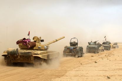 Iraqi forces deploy near Mosul.