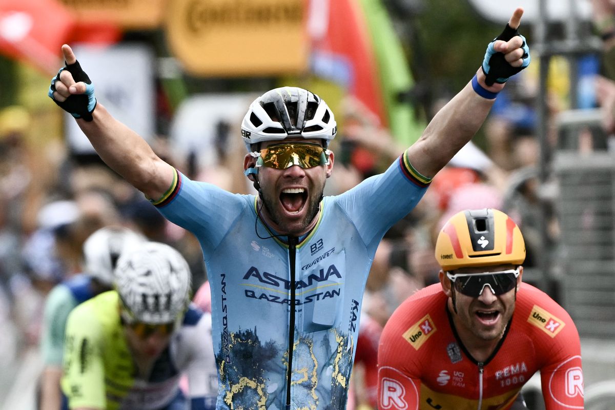 Mark Cavendish took his historic 35th Tour de France stage winin Saint Vulbas