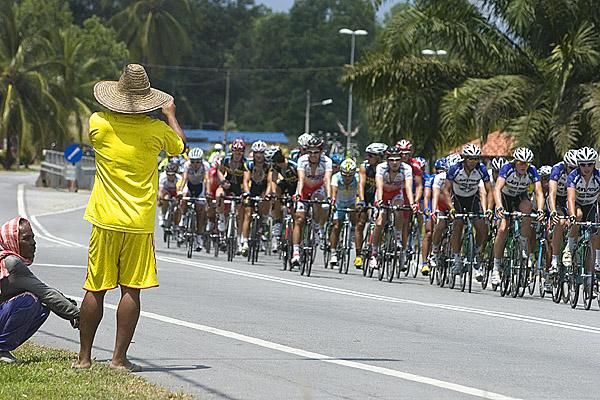 Yellow isn't just the colour for the tour leader during the 2010 Tour de Langkawi.