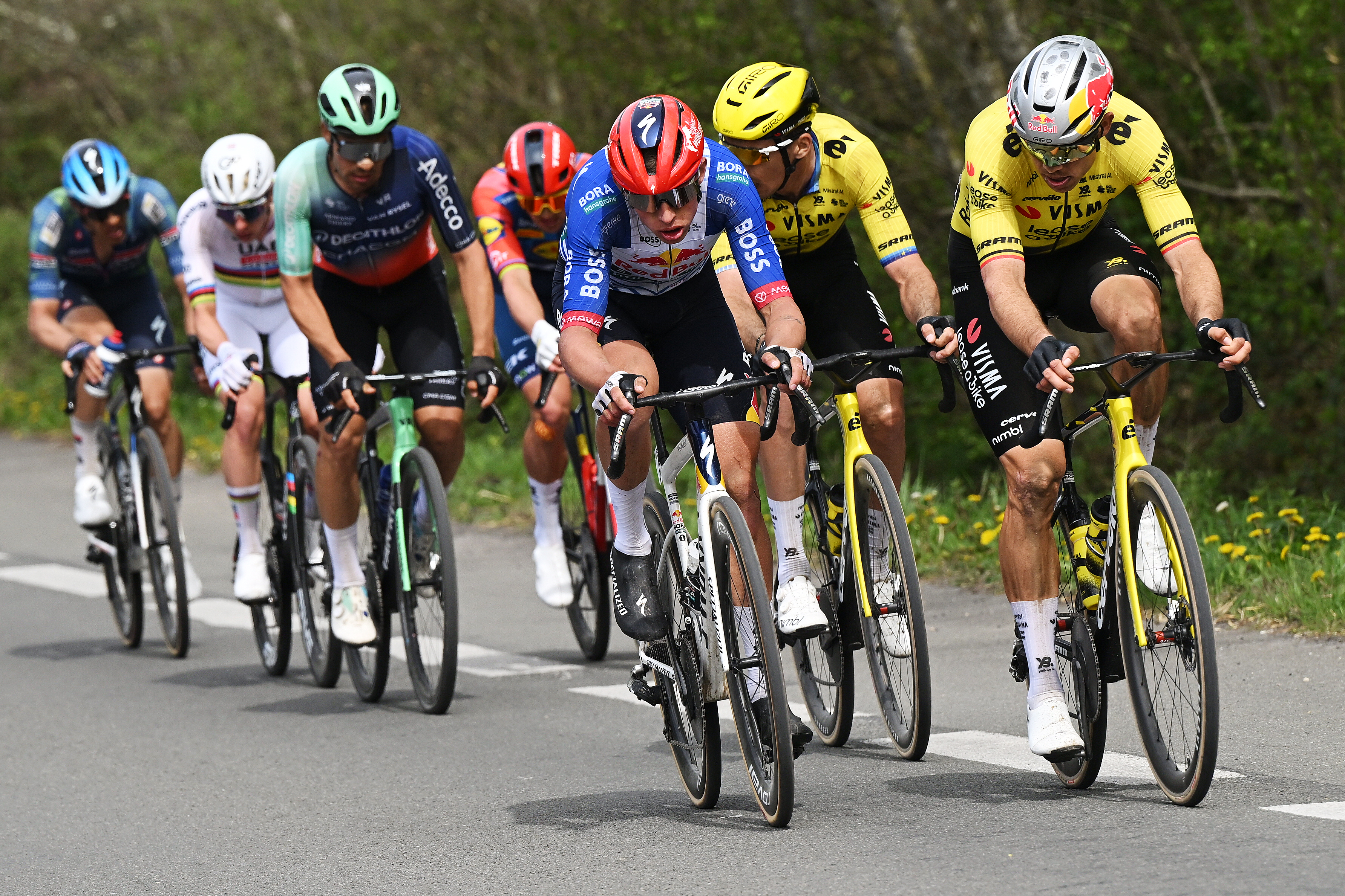 ROUBAIX, FRANCE - APRIL 12: (L-R) Laurence Pithie of New Zealand and Team Red Bull - BORA - hansgrohe and Wout van Aert of Belgium and Team Visma | Lease a Bike compete in the breakaway during the 123rd Paris-Roubaix Hauts-de-France 2026 - Men&amp;apos;s Elite a 258.3km one day race from Compiegne to Roubaix / #UCIWT / on April 12, 2026 in Roubaix, France. (Photo by Dario Belingheri/Getty Images)
