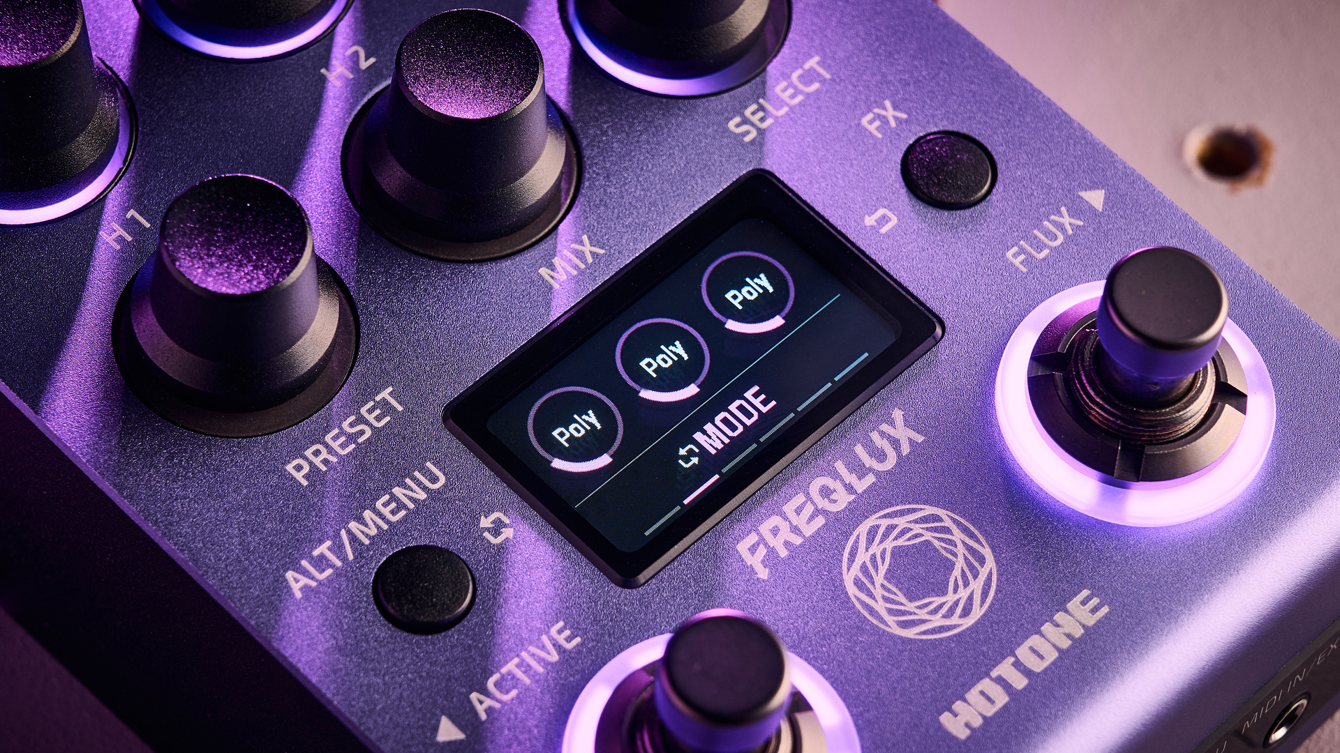 Hotone Freqlux Tri-Pitch pedal review