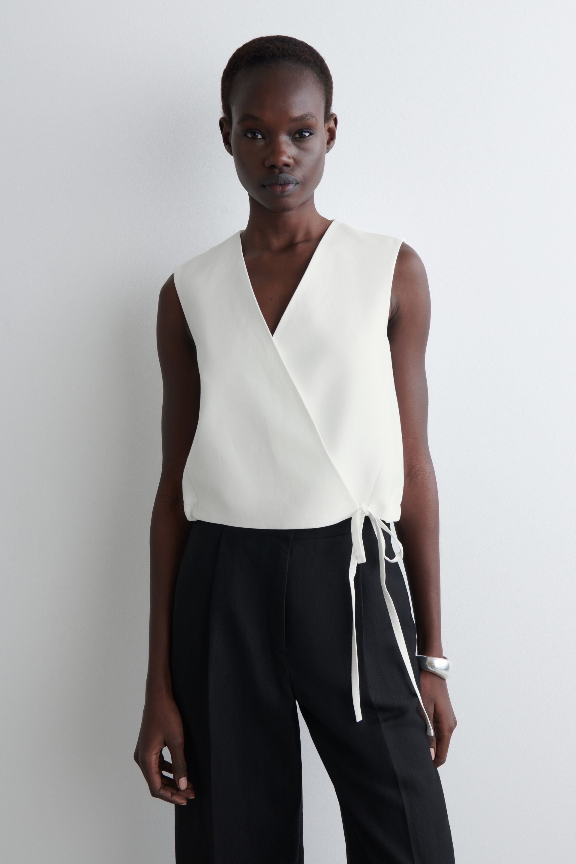 Tie-Detail Linen-Blend Wrap Vest