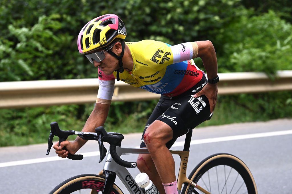 Mas abandons, Carapaz's GC hopes evaporate in Tour de France crash ...