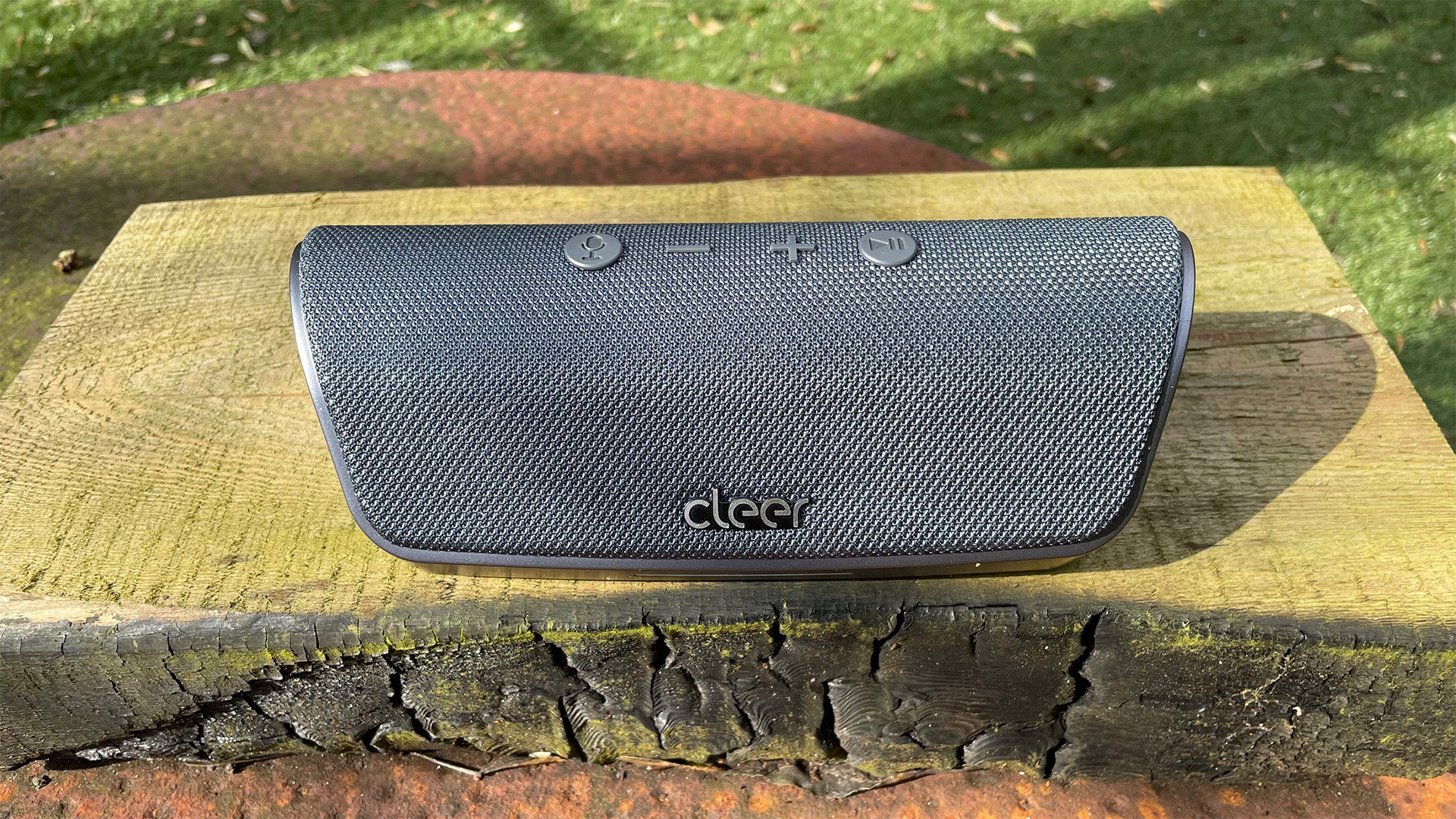 רמקול בלוטות': Cleer Audio Scene