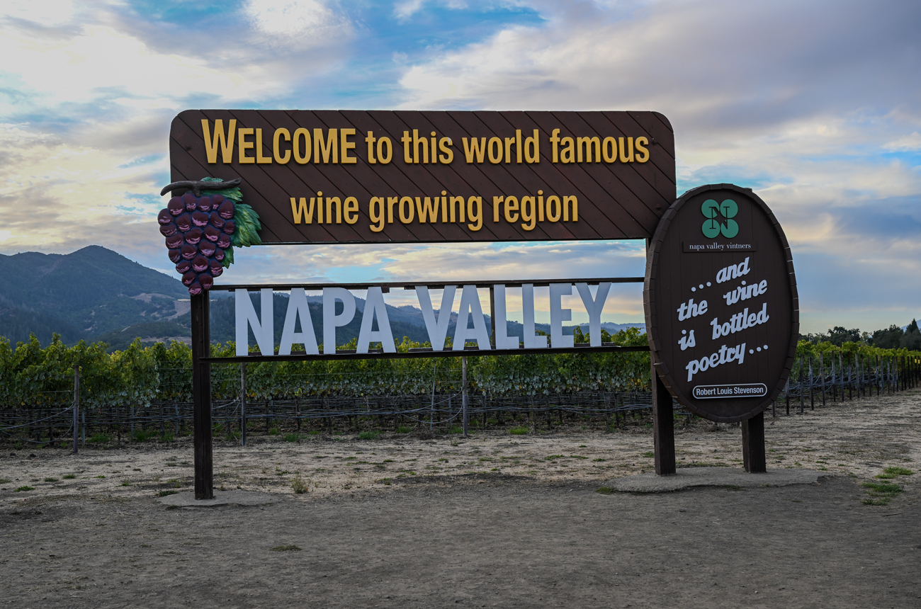 Image of giant welcome to Napa Valley sign
