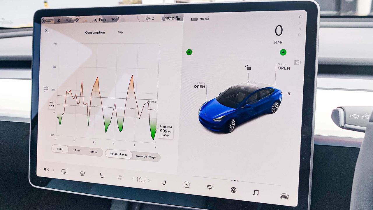 Tesla Model 3 dash display