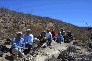 Archeologists with the INAH and the UNAM recovered the dinosaur in northern Mexico.