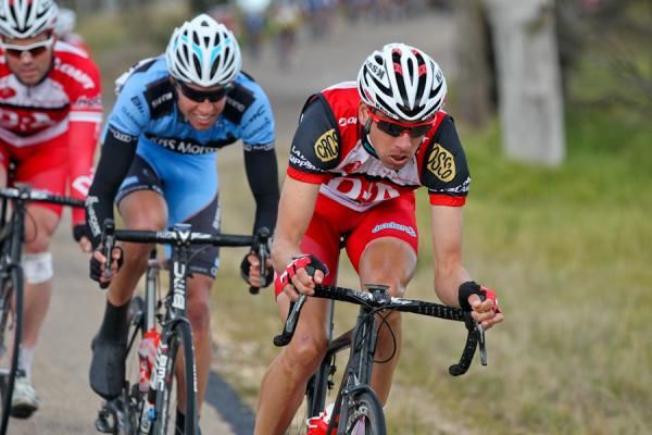 Darren Lapthorne (Drapac) ahead of Nic Dougall (RBS Morgans-ATS Pro Cycling) in the break