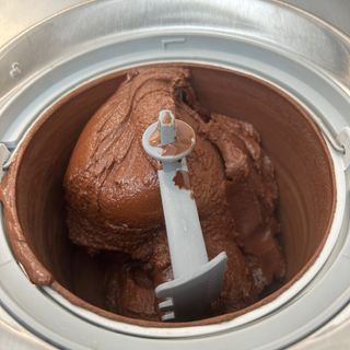 Reviewing the Cuisinart ice cream maker at home