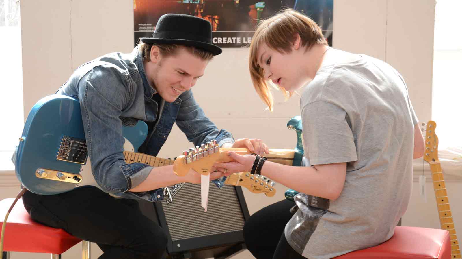 Joel Peat from Lawson at Fender&#039;s 2014 event.