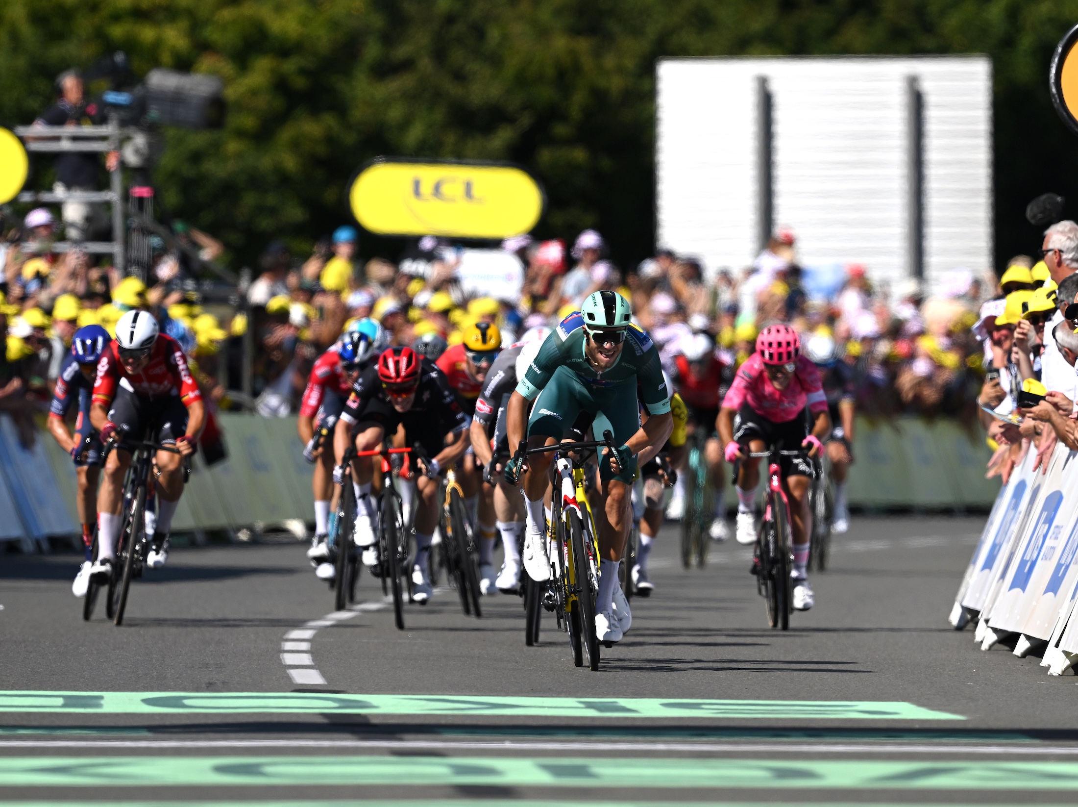 LAVAL, FRANCE - JULY 12: Stage winner Jonathan Milan of Italy and Team Lidl - Trek - Green Sprint Jersey sprints at finish line during the 112th Tour de France, Stage 8 a 197km stage from Saint-Meen-le-Grand to Laval (Espace Mayenne) / #UCIWT / on July 12, 2025 in Laval, France. (Photo by Dario Belingheri/Getty Images)