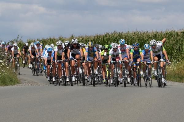 Hitec Products guard the front of the bunch, attentive for breakways