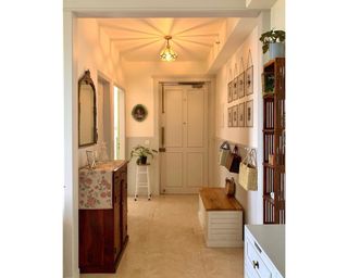 How to Squeeze an Entryway into a Small Space