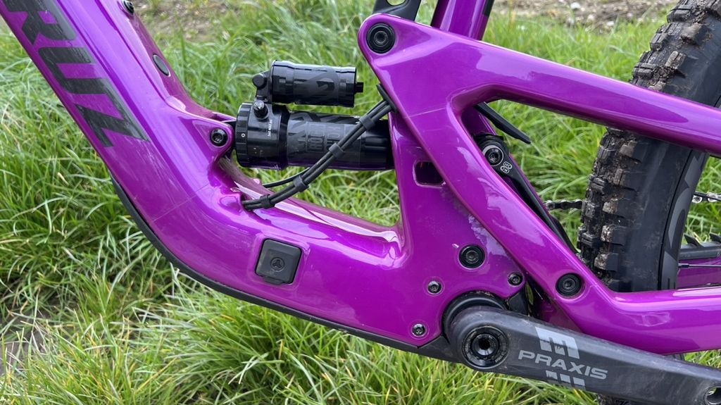 Santa Cruz Heckler SL Review Bike Perfect santa-cruz-heckler-sl-review-bike-perfect